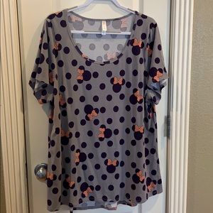 Lularoe perfect T Minnie Mouse hung to dry